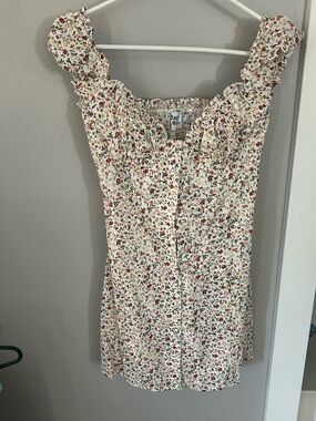 Princess Polly Mini Dress: A cream floral mini dress with a smocked back.